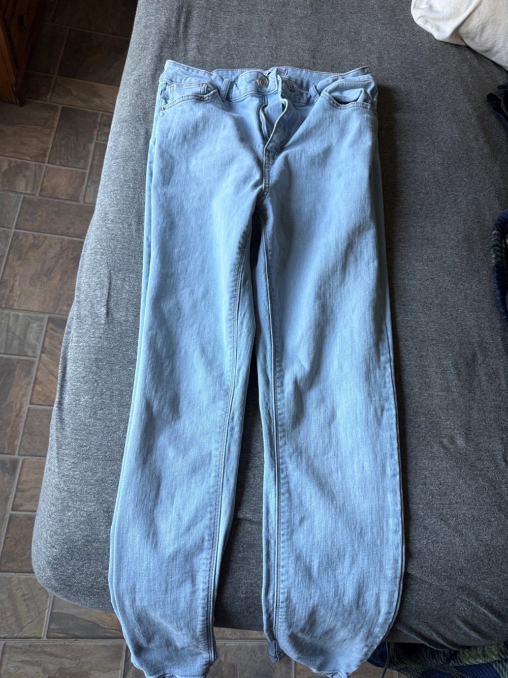 Light Wash Skinny Leg Jeans